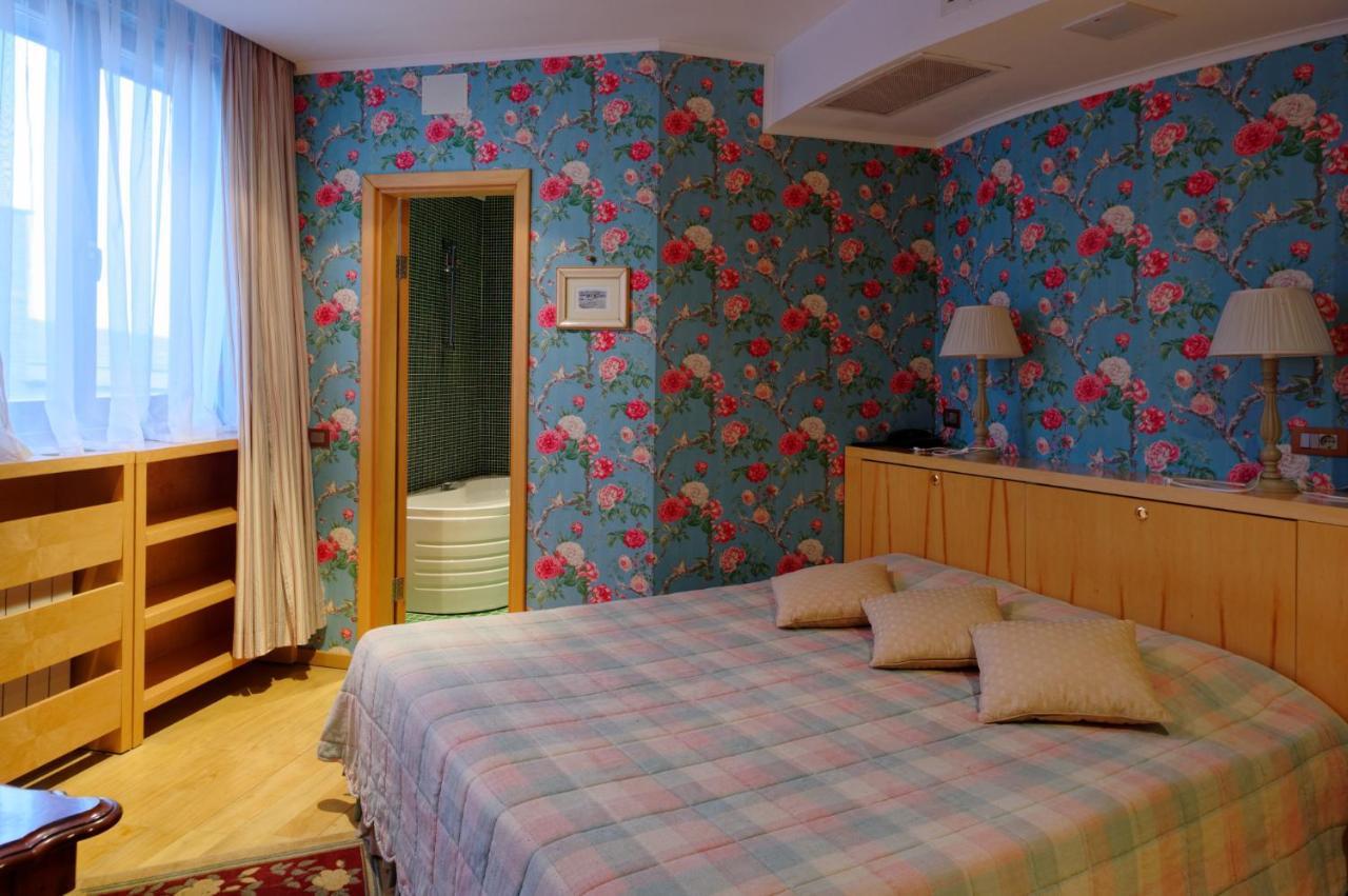 Hotel Soli Invicto Elenovo  Luaran gambar